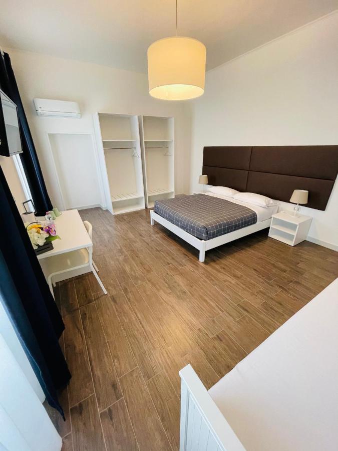 Banus Rooms Cagliari Exterior photo