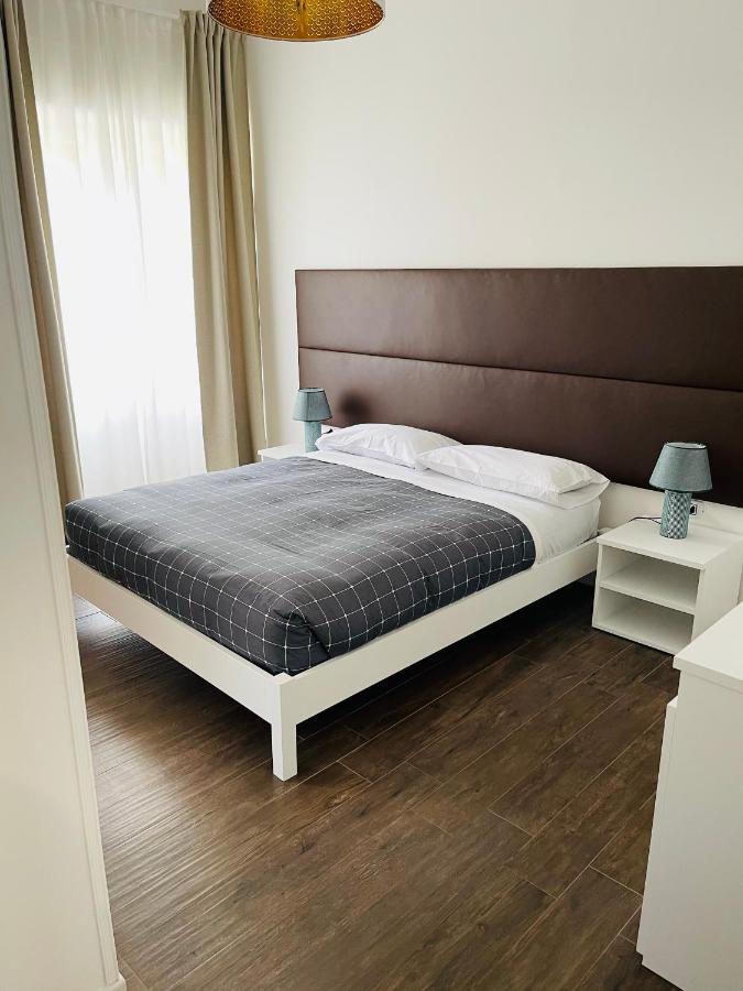 Banus Rooms Cagliari Exterior photo