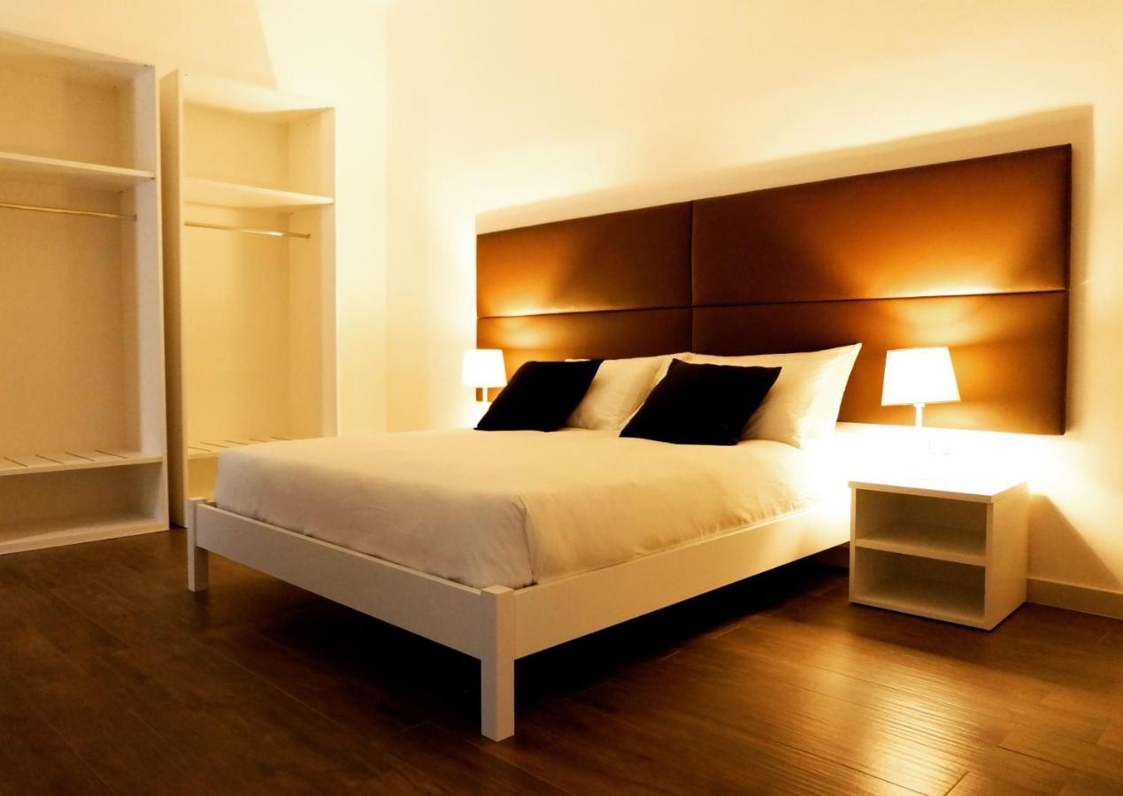 Banus Rooms Cagliari Exterior photo
